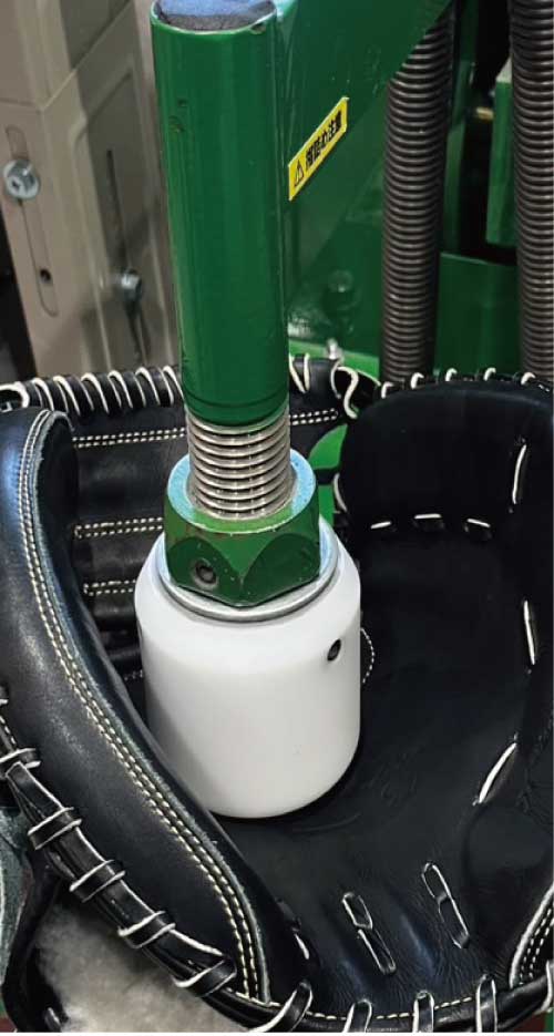 グローブの型付け